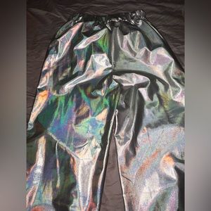 Holographic Space Pants